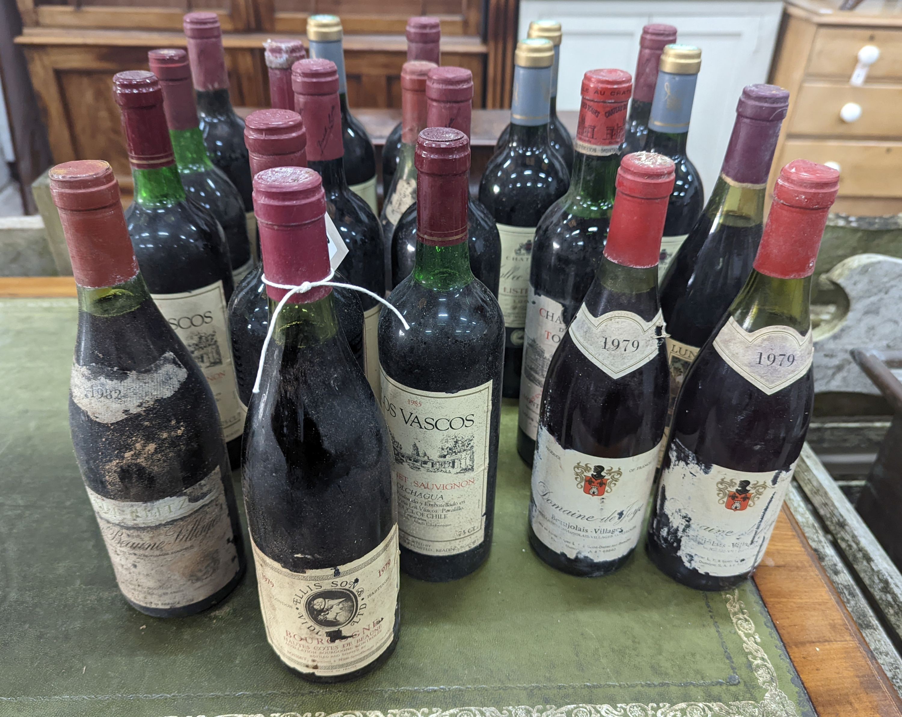 Twenty one bottles of assorted red wine, including Chateau Listrac 1996, assorted Cote de Beaune etc.